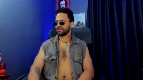 Snapshot of leo_diaz01 chatting on January 21, 8:32 pm Leo  Diaz online show from January 21, 8:32 pm