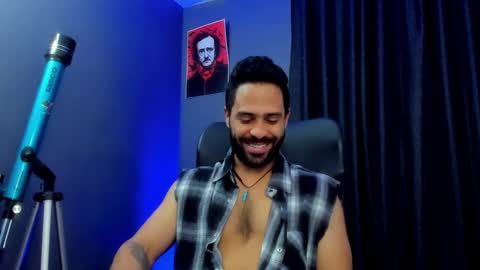 Snapshot of leo_diaz01 chatting on February 7, 1:15 am Leo  Diaz online show from February 7, 1:15 am