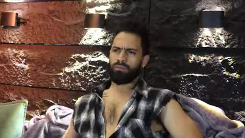 Snapshot of leo_diaz01 chatting on September 21, 1:17 am Leo  Diaz online show from September 21, 1:17 am
