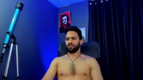 Snapshot of leo_diaz01 chatting on February 4, 12:51 am Leo  Diaz online show from February 4, 12:51 am
