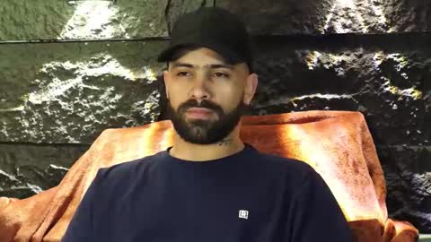 Snapshot of leo_diaz01 chatting on October 2, 2:59 am Leo  Diaz online show from October 2, 2:59 am