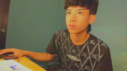 Leo online show from October 6, 3:06 pm