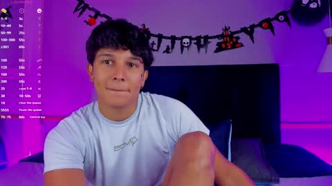 Snapshot of leo_savage_ chatting on October 24, 4:25 am Leo online show from October 24, 4:25 am