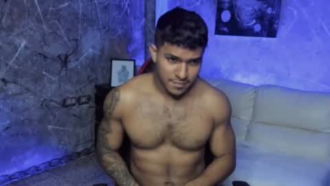 Leo independent model online show from February 20, 2:52 am