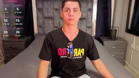 leomonnroe online show from July 6, 7:05 pm
