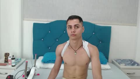 leomonnroe online show from March 2, 3:30 pm