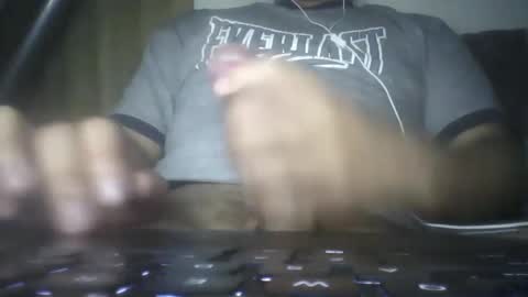 leoonel_95 online show from February 27, 5:02 am