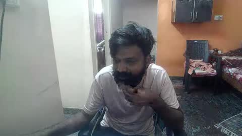 Leo online show from December 17, 8:01 am