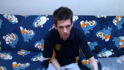lester_broo online show from June 1, 12:44 am