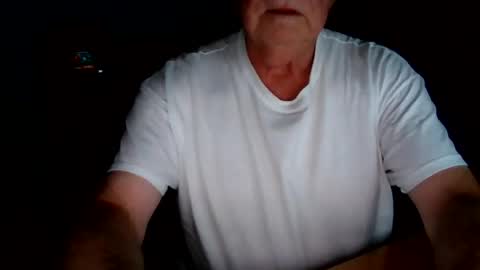 letscum2gether0 online show from August 5, 2:16 am
