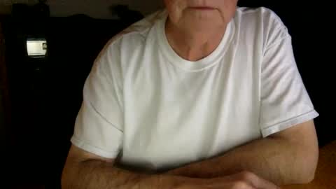 Snapshot of letscum2gether0 chatting on December 19, 3:18 am letscum2gether0 online show from December 19, 3:18 am