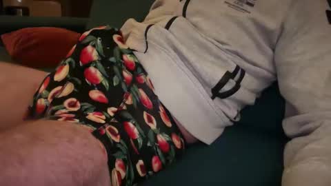 leukurrt online show from February 25, 7:15 pm