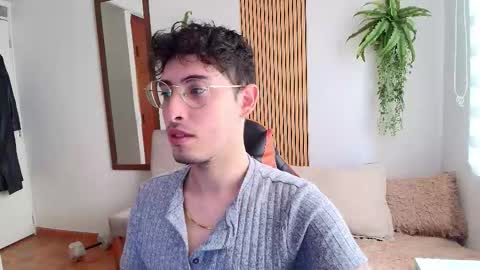 Snapshot of lex_ross chatting on October 31, 6:44 pm lex ross online show from October 31, 6:44 pm