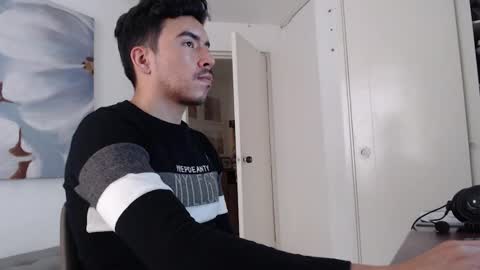 Snapshot of lexxandbuster chatting on December 28, 7:01 pm LEXX  BUSTER online show from December 28, 7:01 pm