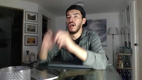 Snapshot of lexxandbusterr chatting on October 29, 5:21 am LEXX  BUSTER online show from October 29, 5:21 am