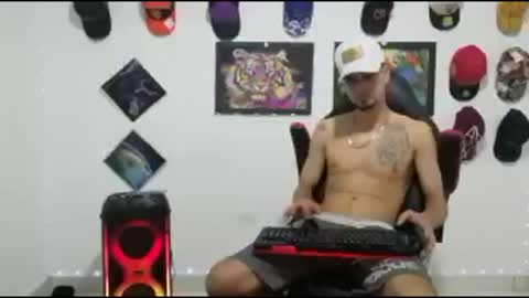 Andres online show from December 17, 11:22 pm