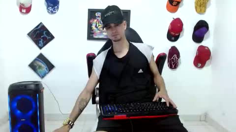 Andres online show from March 18, 10:57 pm