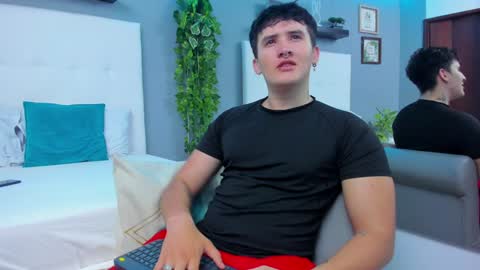 liam_conorr online show from January 23, 12:19 pm