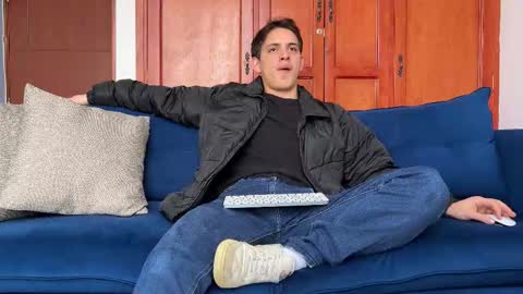 Liam online show from February 9, 3:38 pm