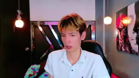 liam_green1 online show from February 19, 12:12 pm