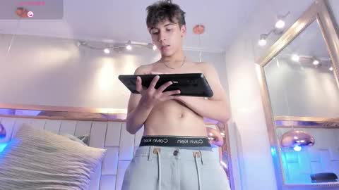 liaml_18_ online show from November 27, 10:13 pm