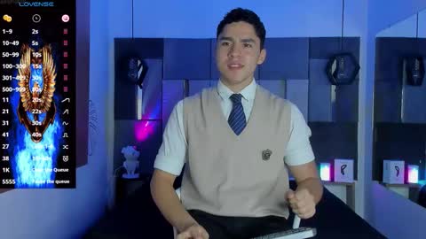 Liam online show from December 3, 11:38 am