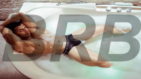 liam online show from November 22, 11:21 am