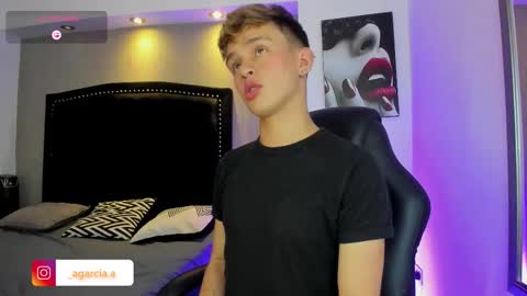 liam online show from March 28, 4:56 am