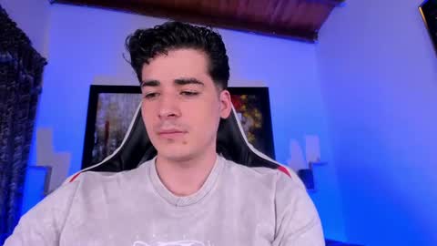 liamwyatt_ online show from July 26, 3:14 am