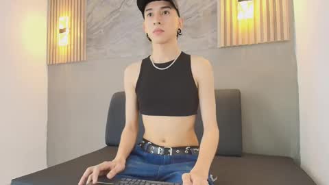 lian_cameron online show from January 19, 3:42 am