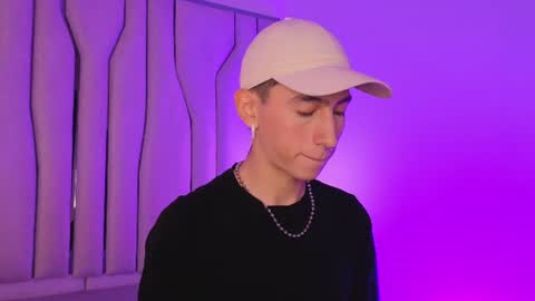 lian_cameron online show from July 15, 3:57 am