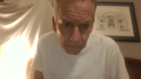 Snapshot of lickmysnowballs chatting on December 28, 11:09 am lickmysnowballs online show from December 28, 11:09 am