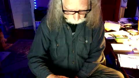 Snapshot of lickyouryoni chatting on September 12, 4:23 am LickYourYoni online show from September 12, 4:23 am