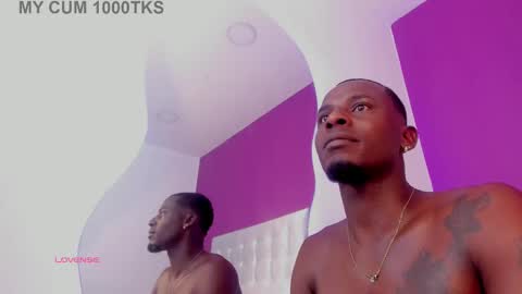 lievelinng online show from September 30, 9:18 pm