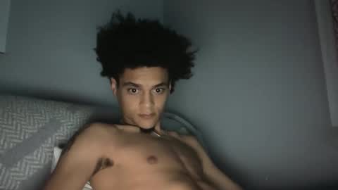 lightskinwithgirth online show from April 2, 5:59 am