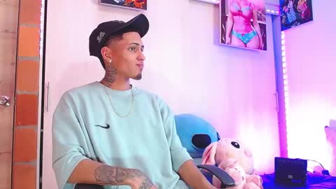 Daniel online show from November 17, 6:22 pm