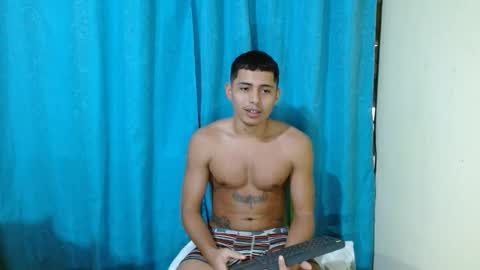 lil_condor_baby online show from November 15, 1:29 am