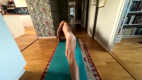 lingonkuk online show from September 22, 6:13 am