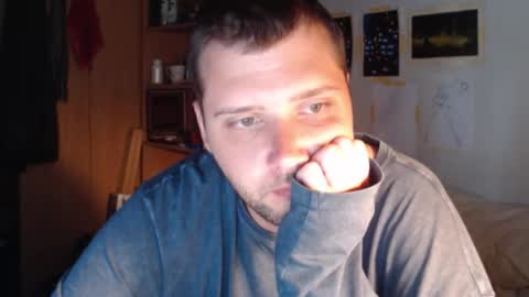 littlealien7 online show from November 26, 2:25 am