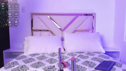 Mia online show from November 29, 12:23 am