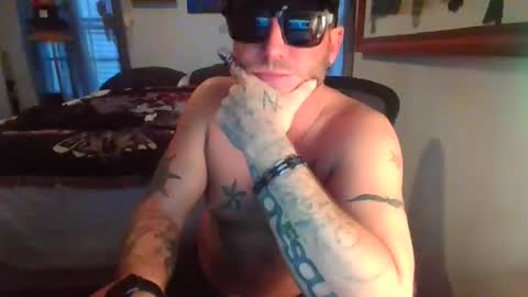 Snapshot of livingpuddle chatting on December 16, 2:49 pm livingpuddle online show from December 16, 2:49 pm