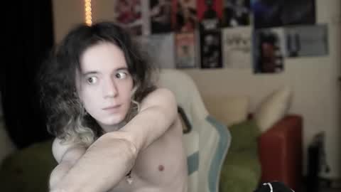 just lllattti online show from March 12, 3:53 pm