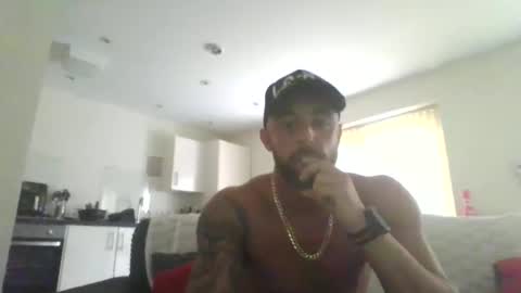 Leon online show from September 20, 4:40 pm