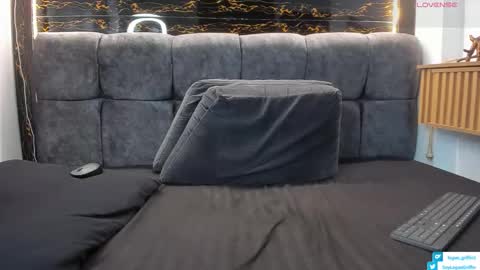 logan_griffin online show from March 21, 8:19 am