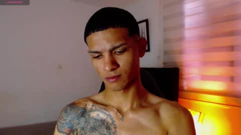 Snapshot of logan_military chatting on October 20, 9:19 pm logan online show from October 20, 9:19 pm