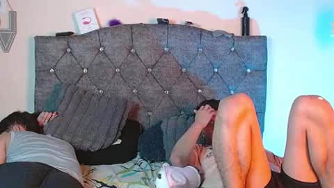 logan_willyams_ online show from September 13, 11:17 pm