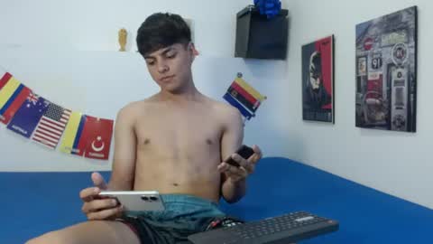 loganjhonson19 online show from July 4, 11:41 pm