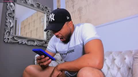 U can call me Logan online show from October 6, 3:55 am