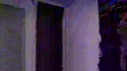 londbihung online show from September 19, 7:46 pm