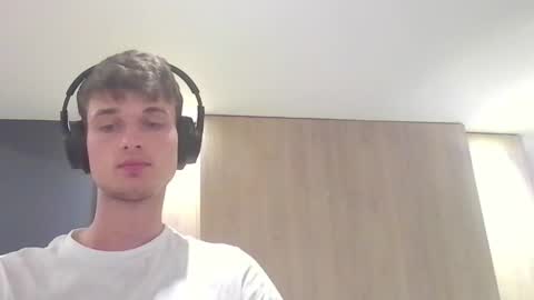 london_tomy online show from September 13, 4:35 am